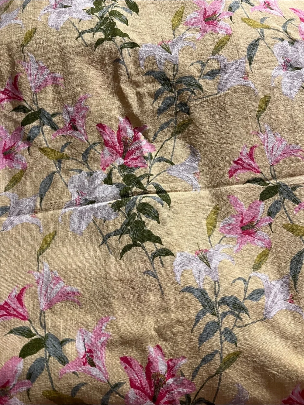 The Farmhouse by Rachel Ashwell Tablecloth yellow with pink Lilies